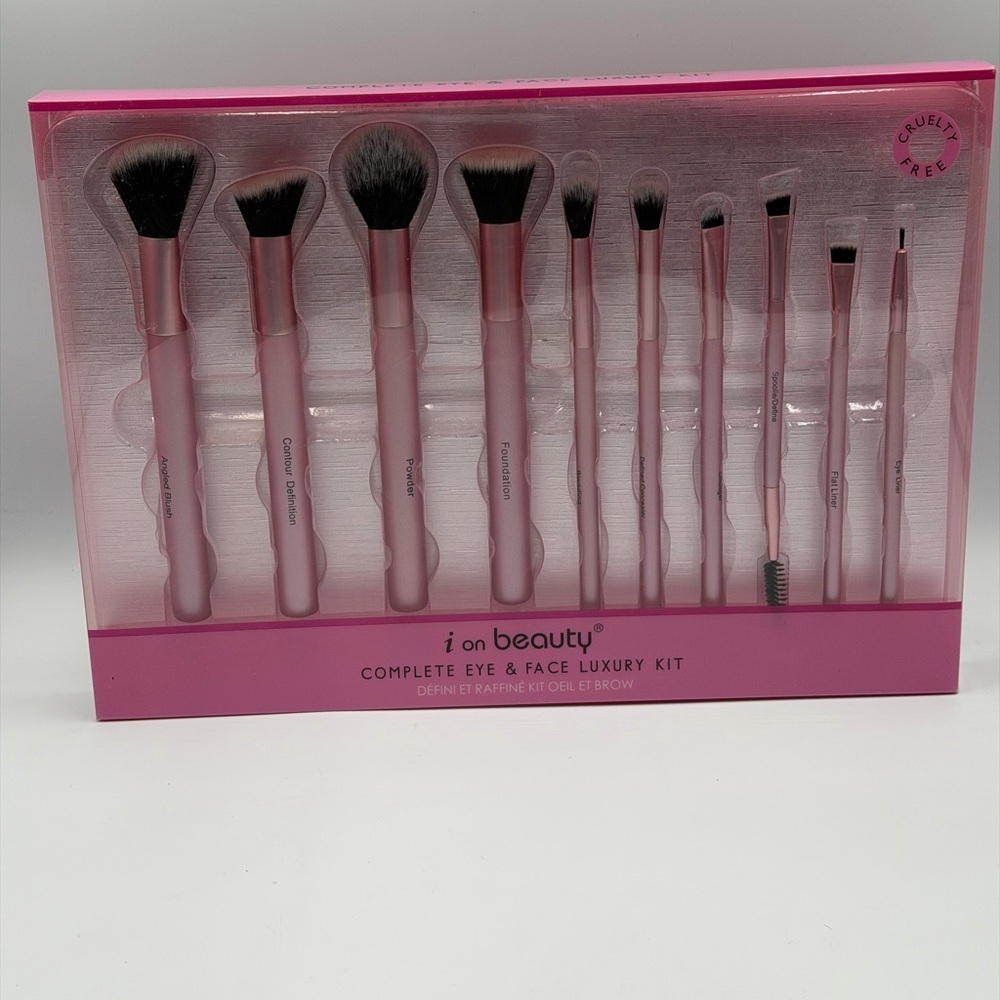 Pink Complete Eye & Face Luxury Brush Kit